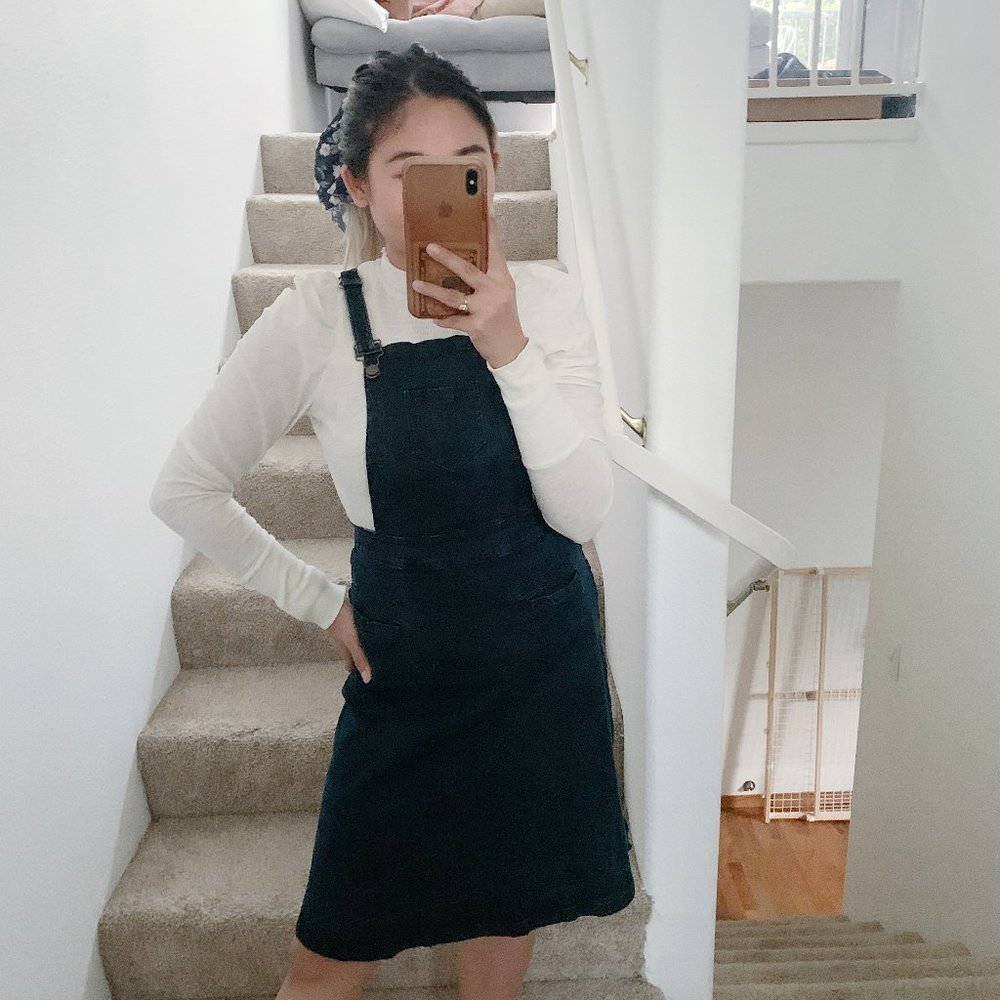 Field Day Penny Jumper Skirt In Navy Denim. See description for sizing info!